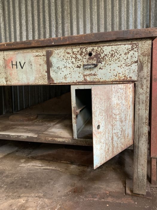 Bancada industrial vintage64176774155777122