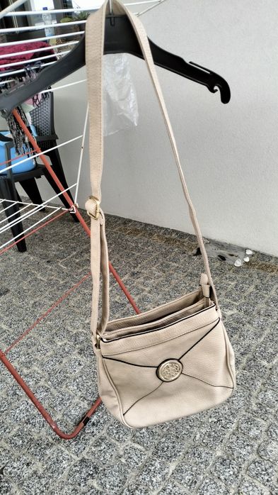 Bolça como nova cor bege barato para desocupar