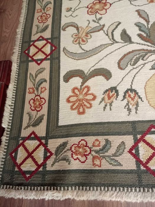 Tapete Arraiolos 225x165cm.LIMPO!.Entrega Setúbal e arredores ou CTT.