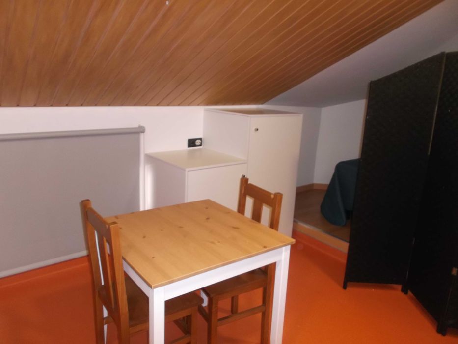Alugo Apartamento em coimbra