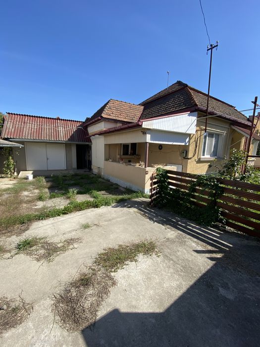 Продам 2 Будинки у передмісті  Берегова