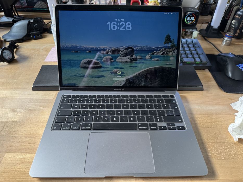 Macbook Air 13” M1 8GB 256GB 8C/7G Space Gray