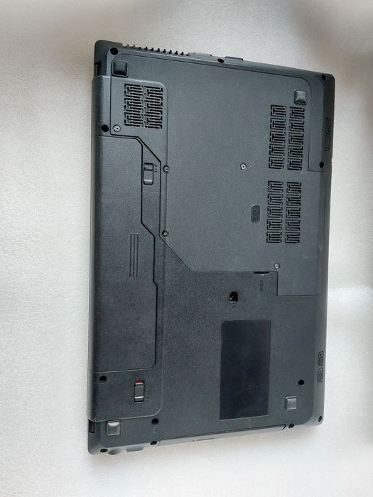 Lenovo G575 AMD E-450. Grafika Radeon HD 6320