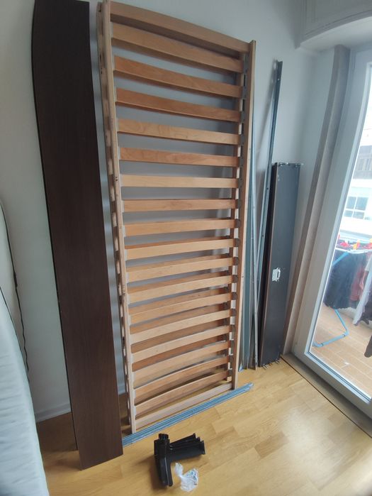 Cama casal ikea + estrado