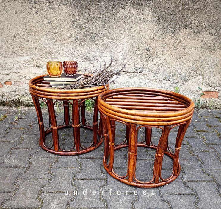 Stoliki okrągłe ratanowe siedziska kwietnik boho natural salon taras