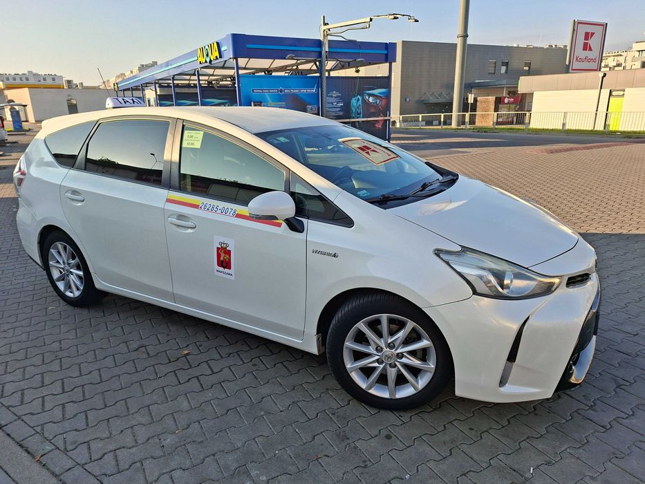 Toyota Prius+