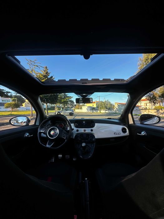 Abarth 500 com teto de abrir (possibilidade de crédito)