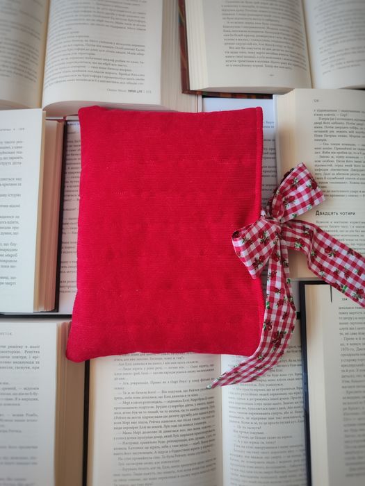 М'який чохол для книги (або планшету)