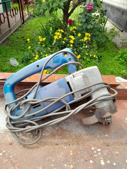 Єлектро ножиці по металу