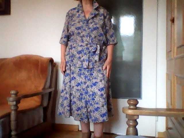 Komplet z wiskozy w kwiaty r. 48 EXCLUSIV STYLE (z metką)