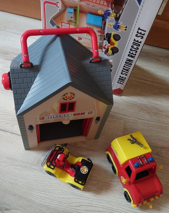 Zastaw Strażak Sam - Remiza strażacka + 3 figurki + quqd + Venus