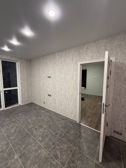 Продаж 2 кімнатноі квартири в Жк Фаворит