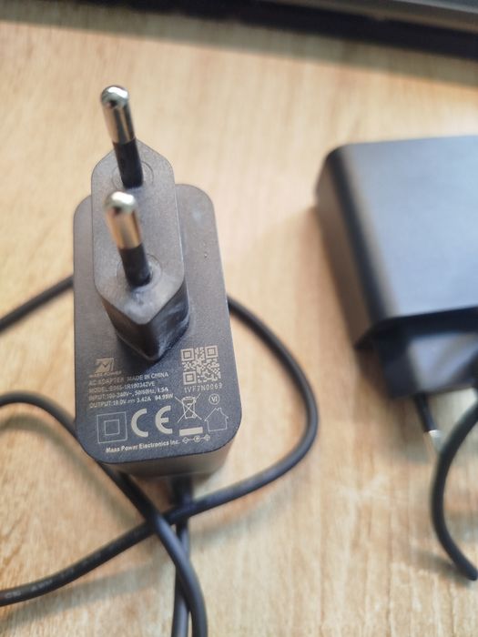 Блок живлення 19v 3.42A (65w) для fpv зарядки чи паяльних станції