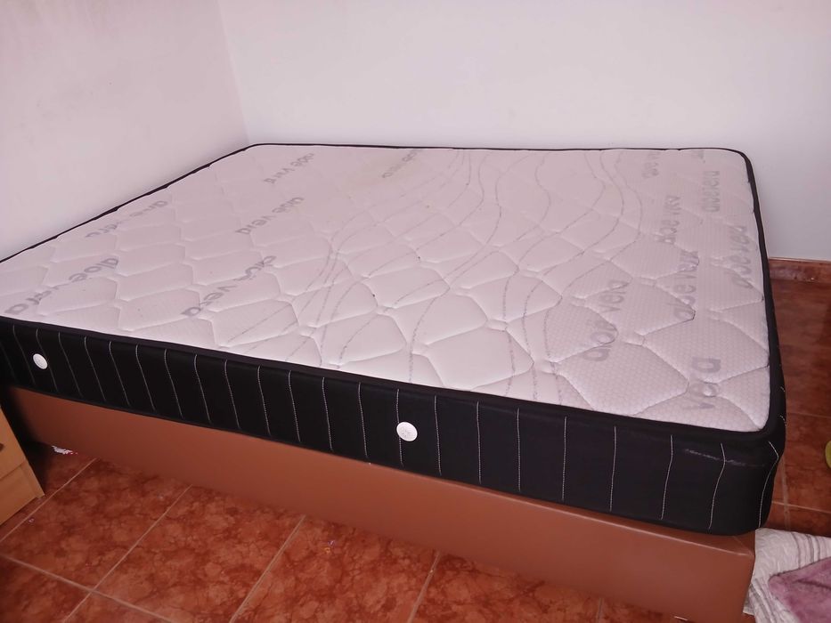 Camas de casal com colchão