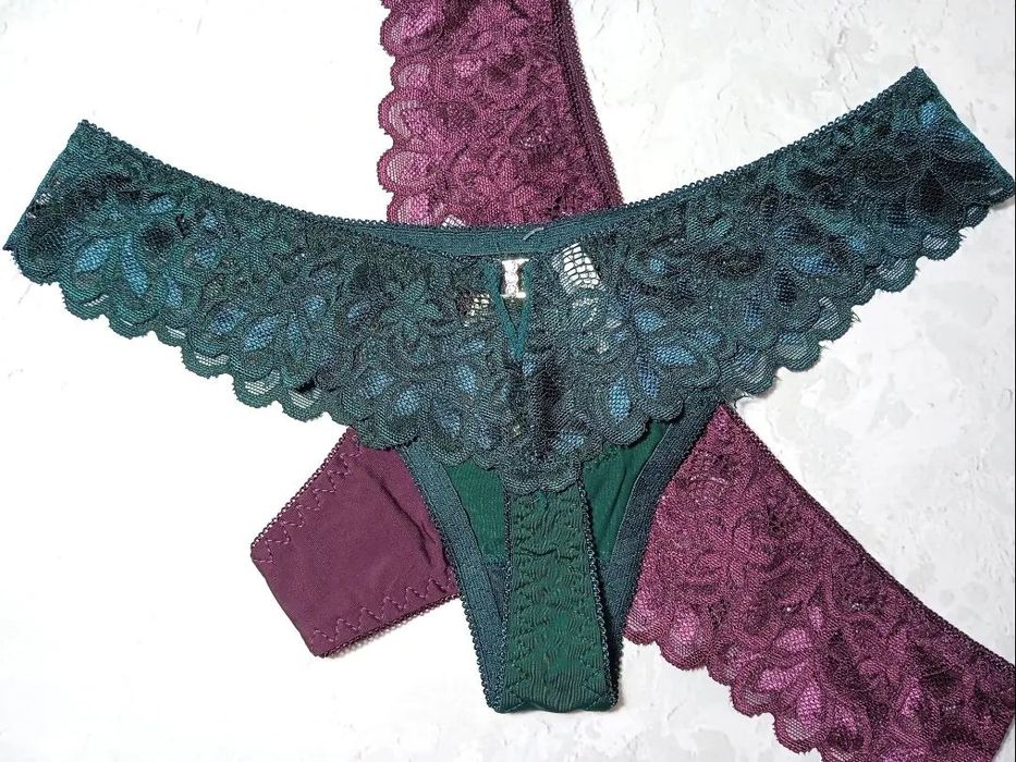 Трусики стрінги з мереживом Biweier