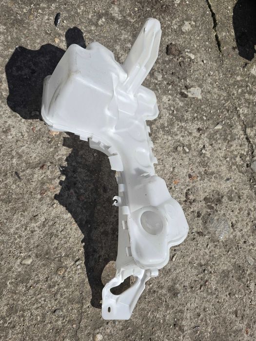 zbiorniczek spryskiwaczy Renault Clio 5 , Captur II