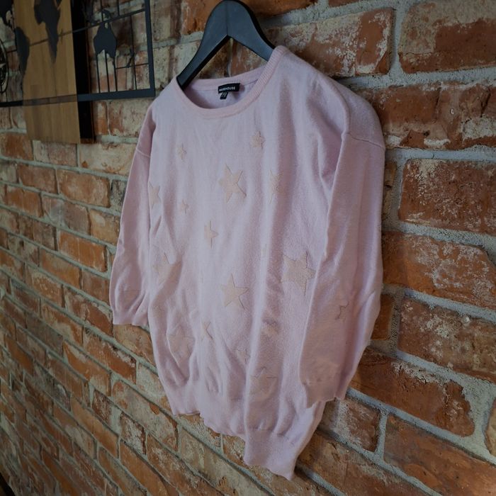 Rozowy sweter      .