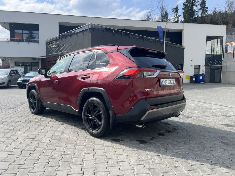 Toyota rav 4 hybryda 2019