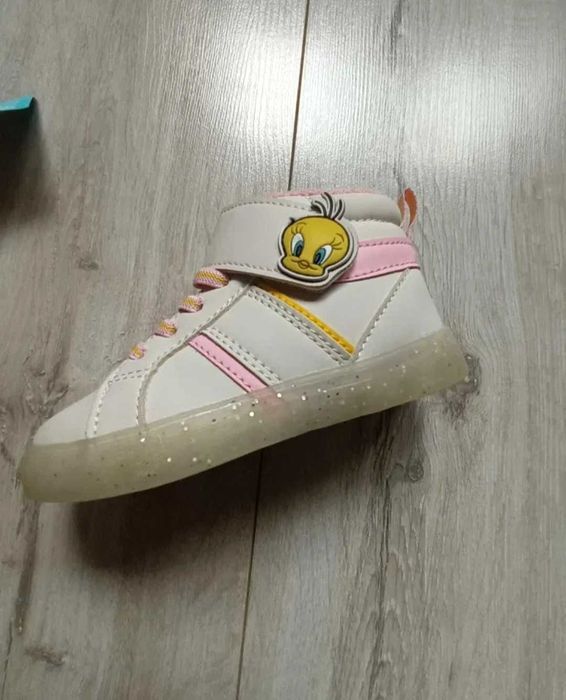 Nowe buty sportowe sneakersy wysokie Disney Tweety Reserved, r. 25