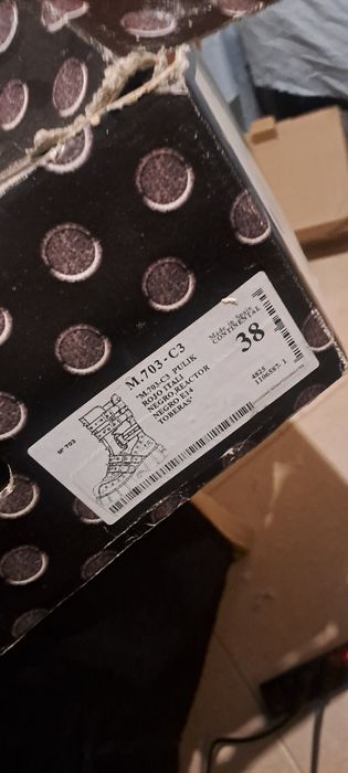 Botas new rock modelo raro pouco uso 38