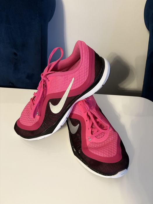 Buty sportowe damskie Nike polecam!!!