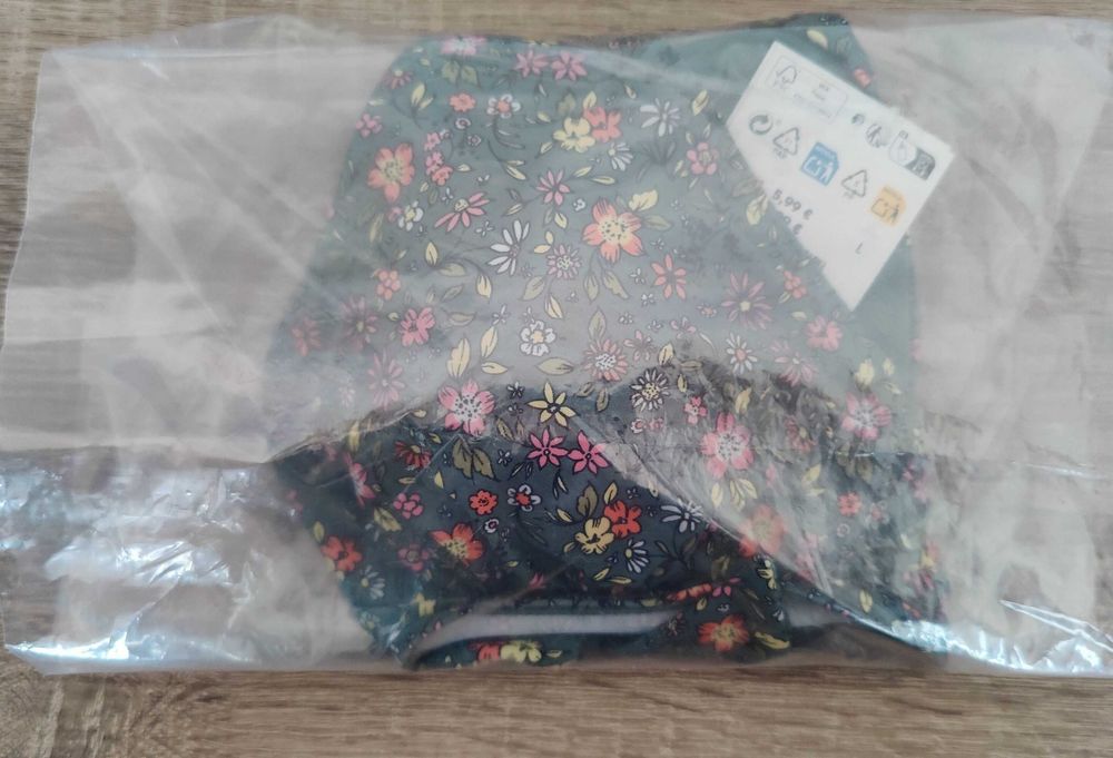 Top Biquíni Up verde com flores "NOVO"