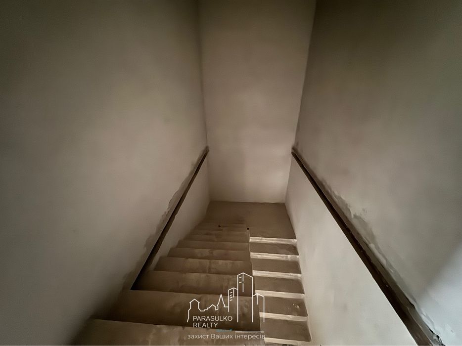 ЗНИЖКА центр міста, сучасний таунхаус