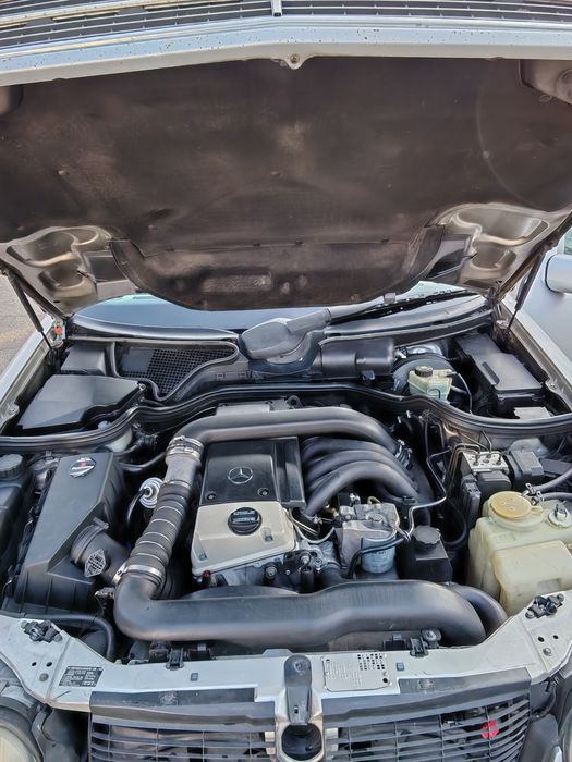 Mercedes-Benz E 250 — fotografia 10