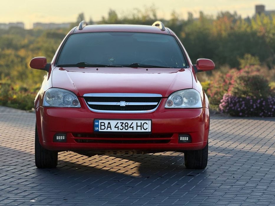 Продам Chevrolet Lacetti в кузові Універсал