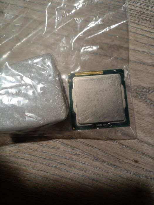 Лот комплектуючих для ПК материнські плати БП жорсткі диски і мелочь