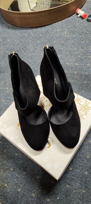 Buty damskie nieużywane