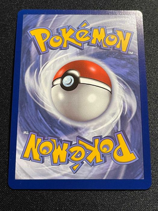 Carta Pokémon Orbeetle V 20/185 Vivid Voltage