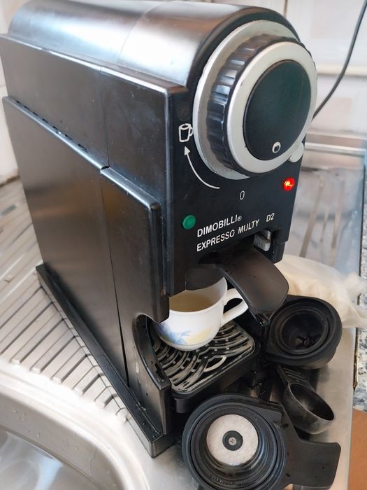 Maquina cafe cimbalino / capsulas dimobilli expresso multy impecavel