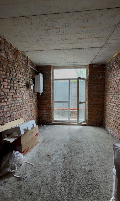 Продаж! Квартира 22м2 + 13м2 подвірʼя - 26500$