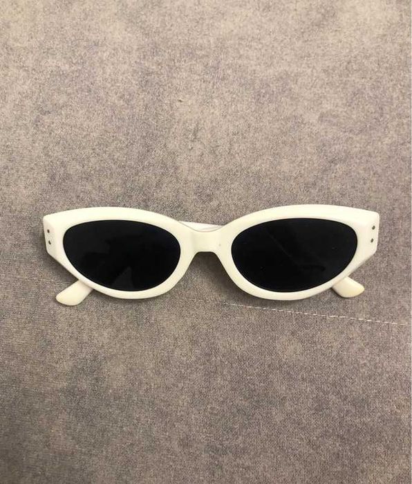Białe okulary damskie przeciwsłoneczne