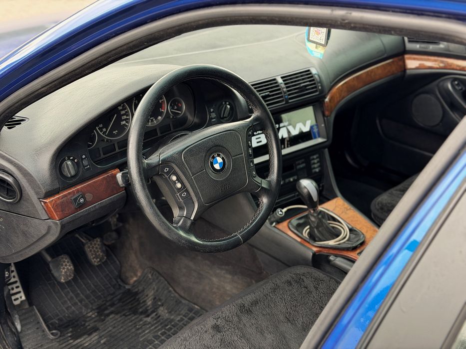BMW 5 Series E39 M52B20