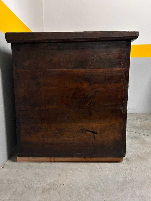 Caixa de madeira antiga