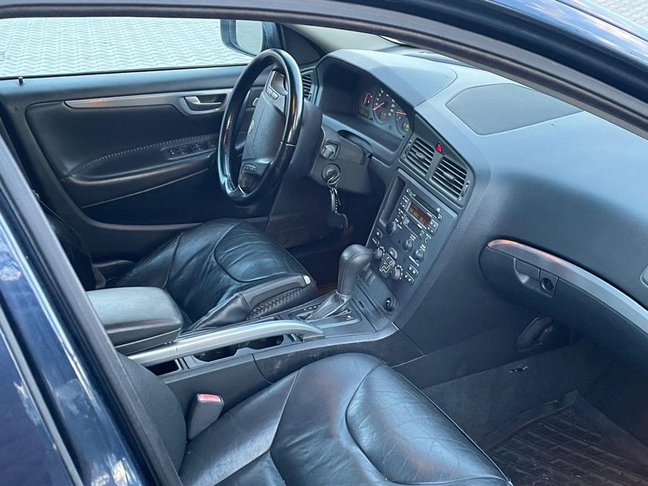 Volvo xc70 2.5T T5 210KM Automat Nowy Silnik Skóra AWD 4x4 Turbo Zamia