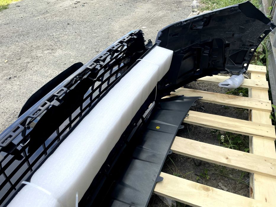 Передній бампер audi q7 4m/Audi Q7 4M/ауді ку7 2015-2019 Black +Захист