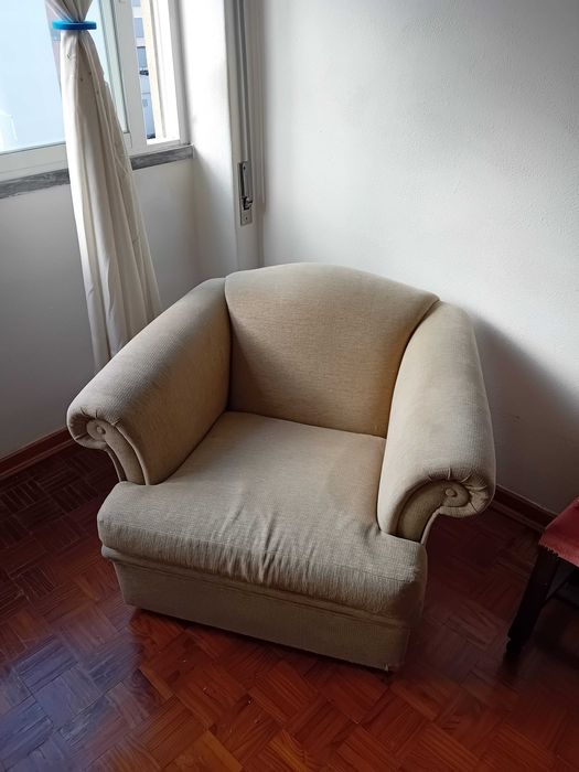 Vendo sofá de um lugar