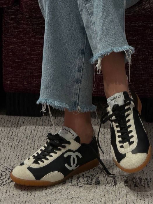 Кеди Chanel кроссовки чорні черные белые Шанель кросівки білі