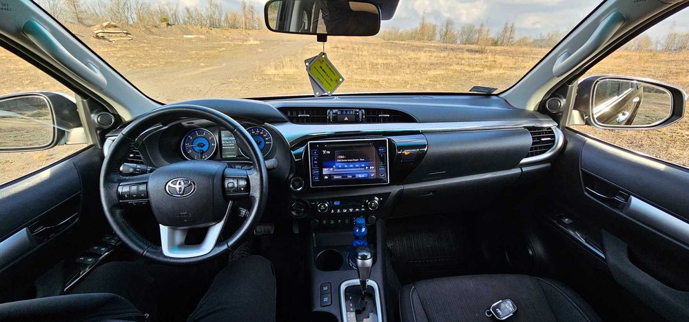 Toyota Hilux 2018 r z VAT 23%