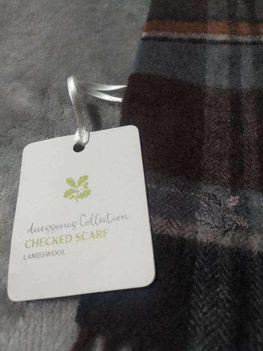 National trust шарф