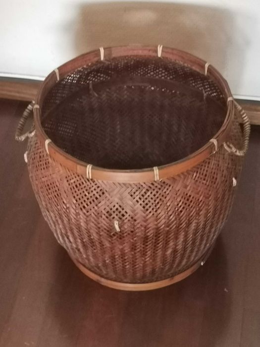 Decorative Wicker Cache Pot for Plant Pots or Magazines