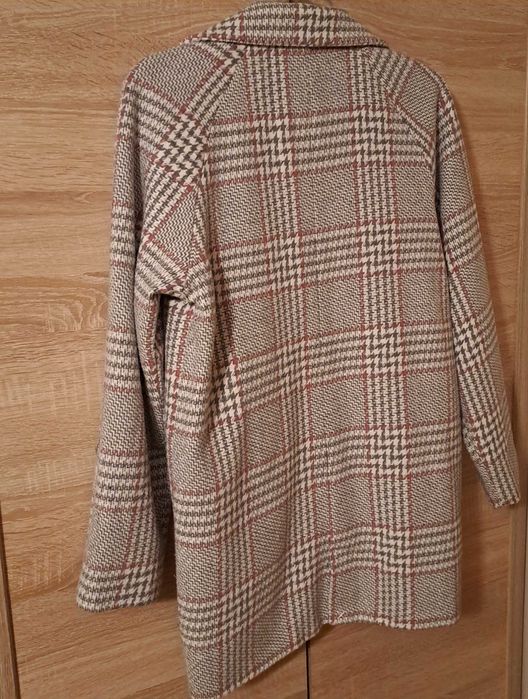 Płaszcz dziewczęcy w kratę / rozmiar 164 cm Reserved