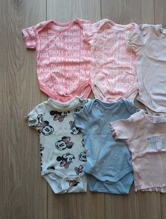 Wielopak Body z krótkim rękawem rozmiar 62 dla dziewczynki Helen DKNY
