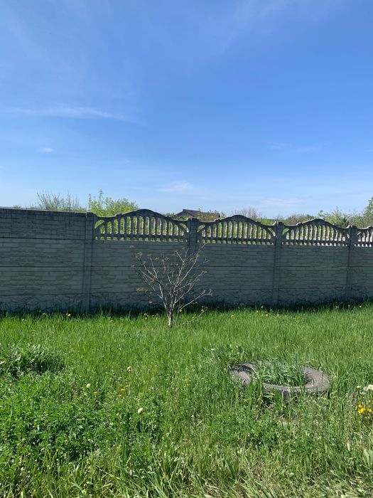Продам участок в Безлюдовке/ коттеджи/начало улицы Молодежной
