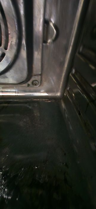 Продам духовку HANSA   BOES68181