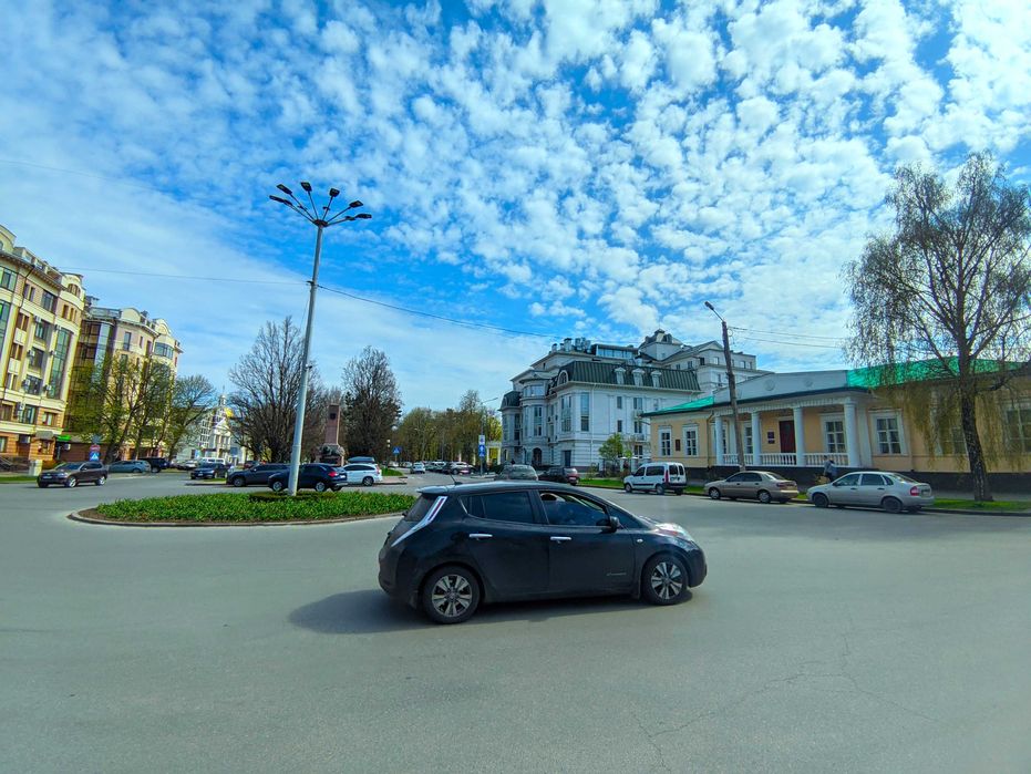 Елітний Центр. Частина будинку з Новим Ремонтом. Р-н. Парк "Перемога".