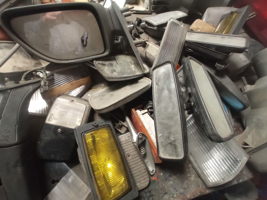 Lote de ópticas e lâmpadas antigas